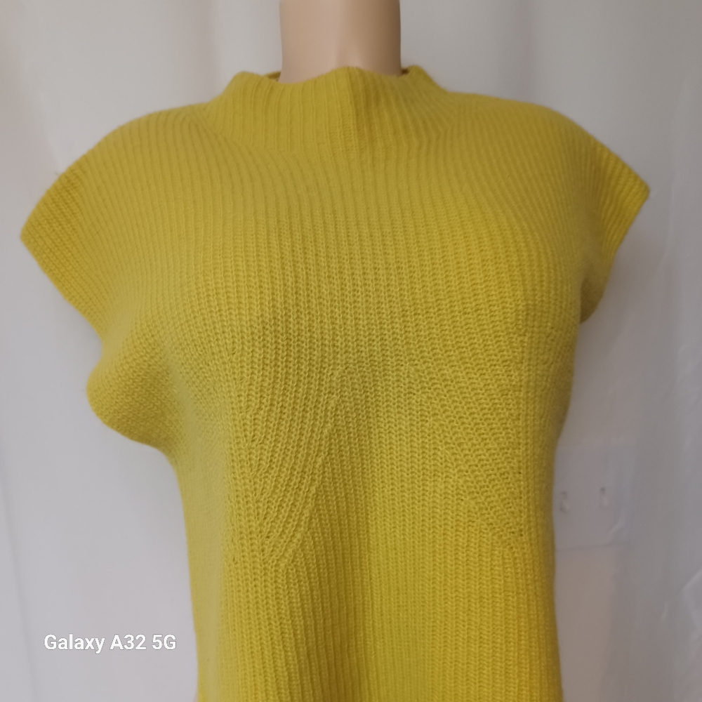 Anthropologie Maeve 100% Wool.mo_neck Muscle Crop  Green V-Neck Sweater Size M - Picture 3 of 12
